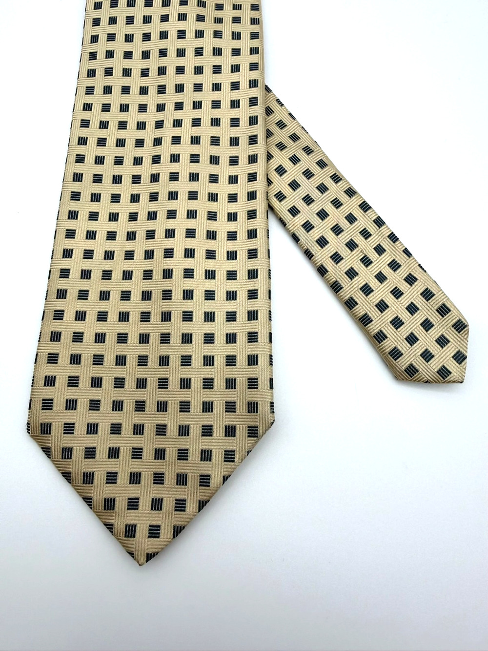 Today's Man Silk Necktie Gold Tan Basketweave Mini Block Made in Italy 58"